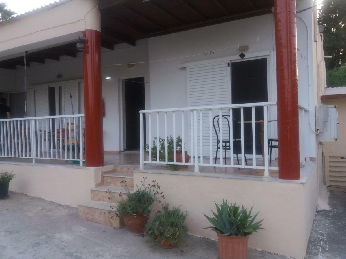 Denise Apartments Kéfalos Extérieur photo