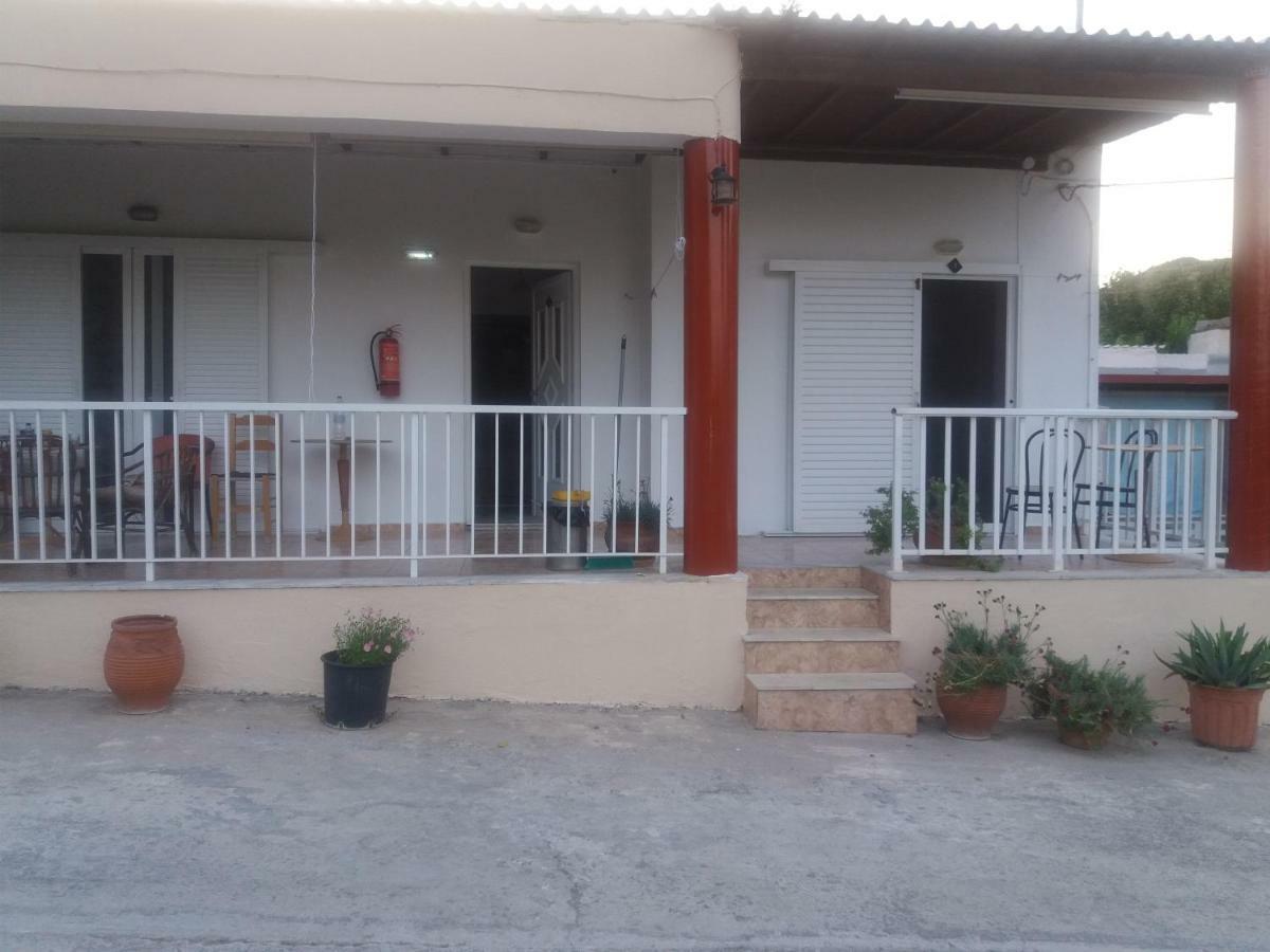 Denise Apartments Kéfalos Extérieur photo