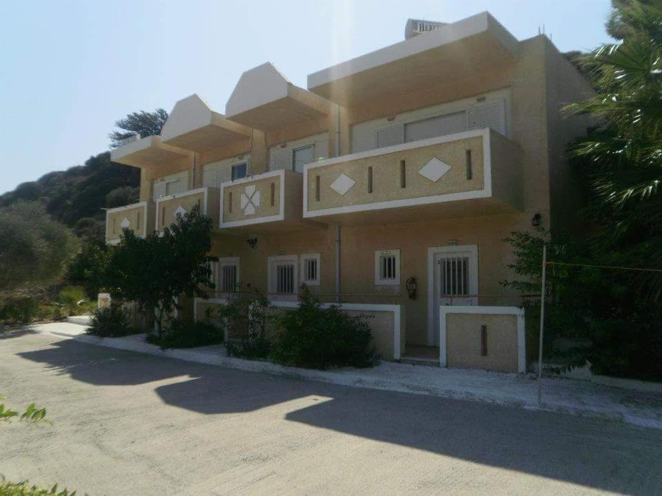Denise Apartments Kéfalos Extérieur photo