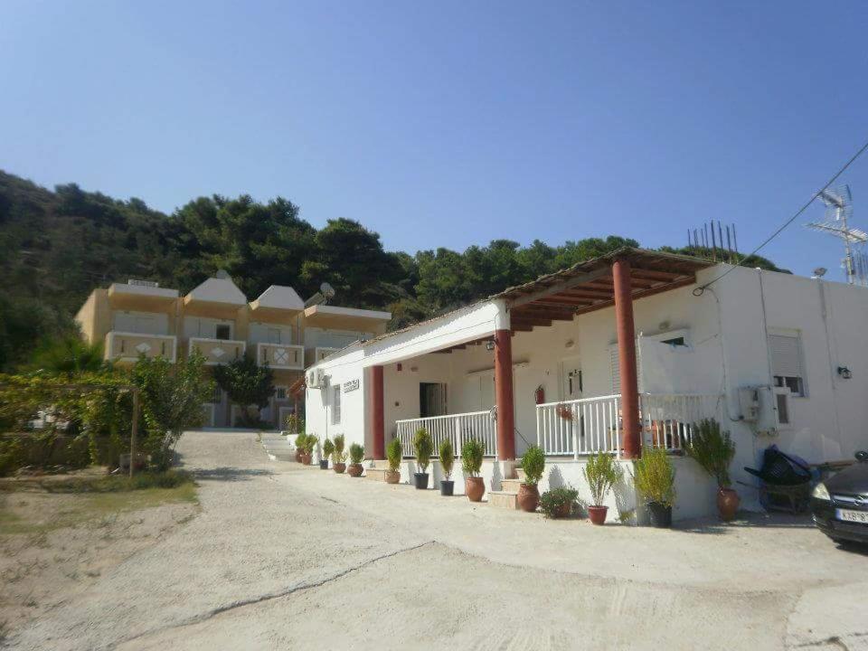 Denise Apartments Kéfalos Extérieur photo